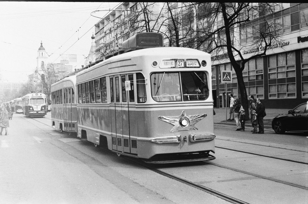 Трамвай в стиле ретро