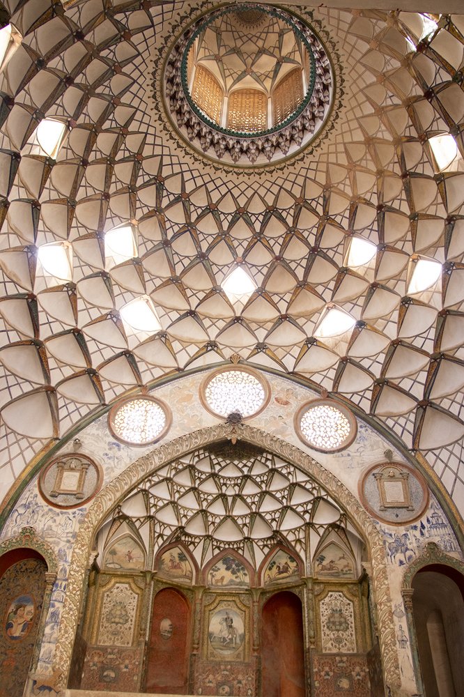 Photograph by Amir Garoosian