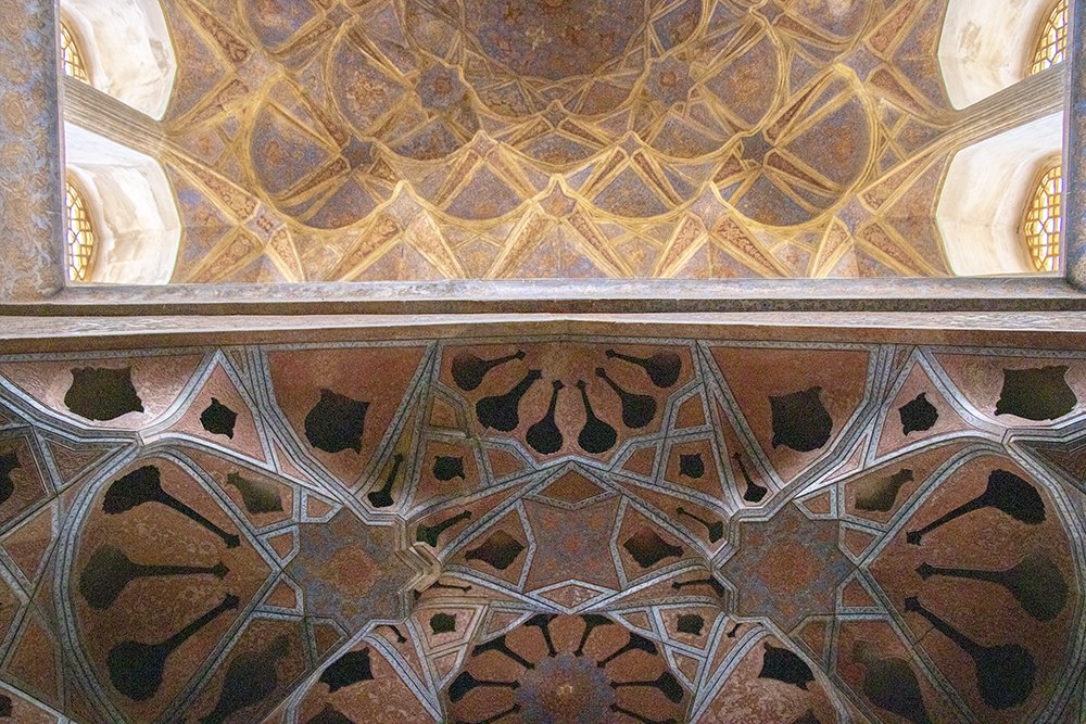 Photograph by Amir Garoosian