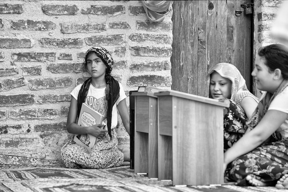 Photograph by Dragan Cerovic