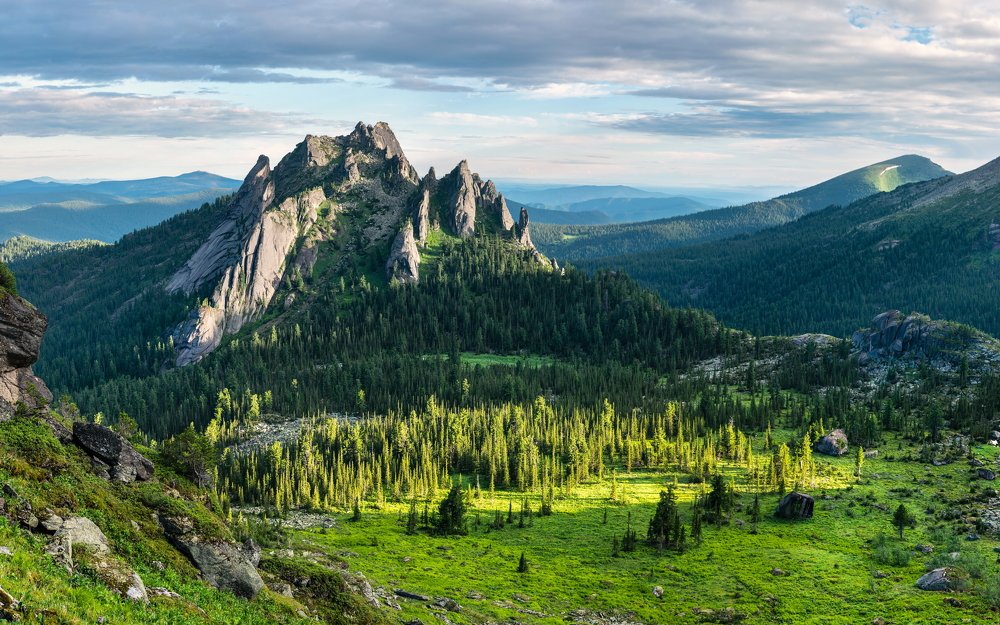 Каменный Замок.