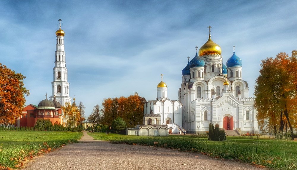 Нико́ло-Угре́шский монасты́рь