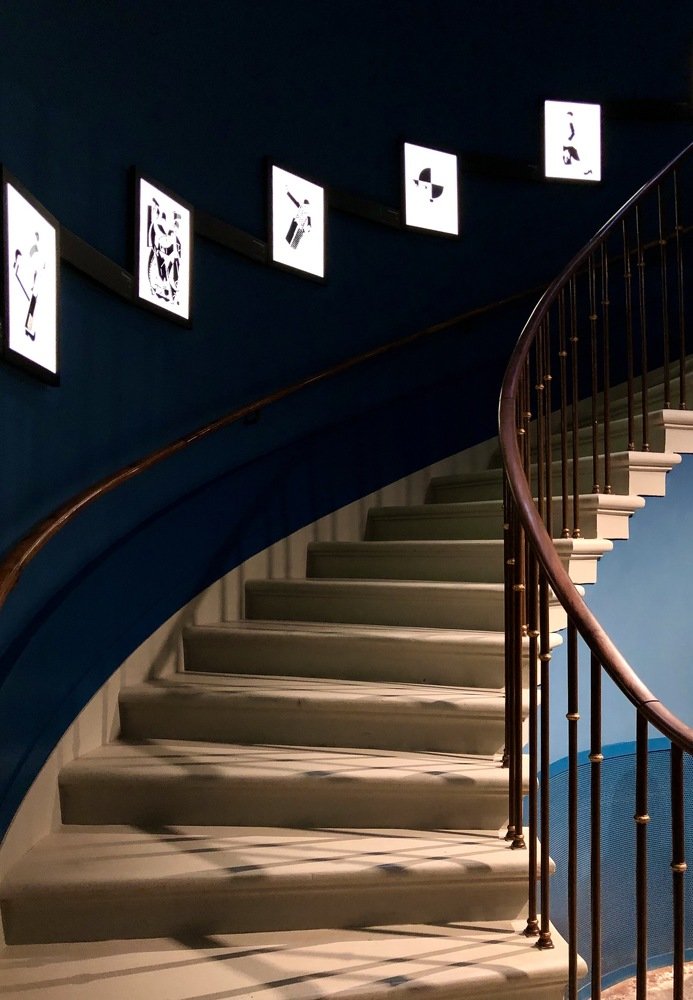 Вверх по лестнице, ведущей вниз