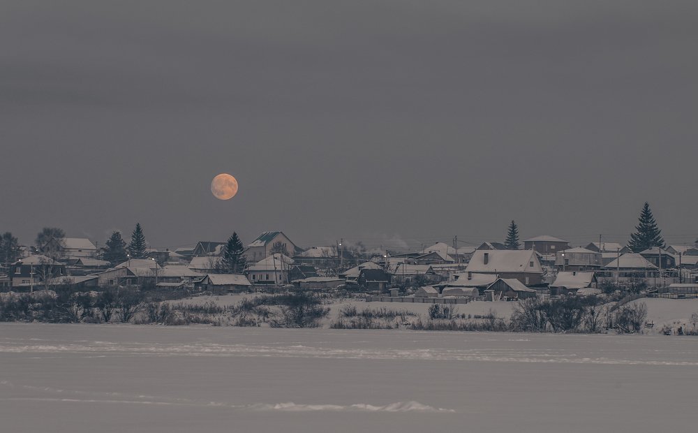 под полной луной
