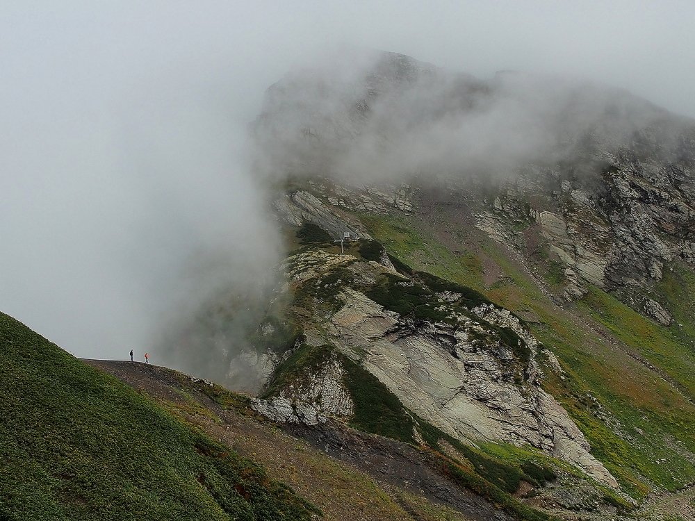 Человек лишь малая песчинка....