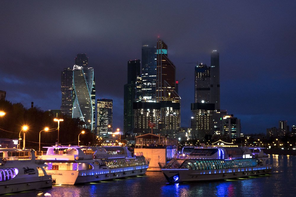 Ночная Москва
