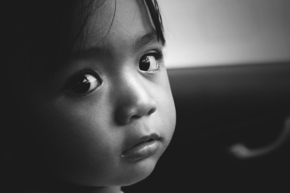 Toddler without expression