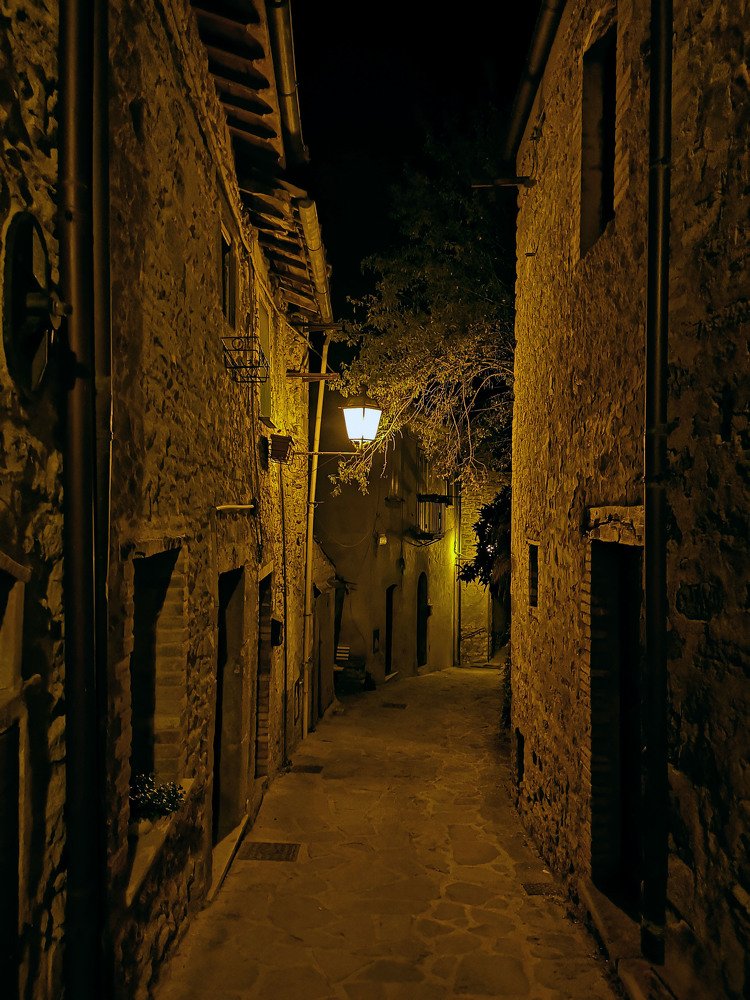 Photograph by Alberto Gonzato