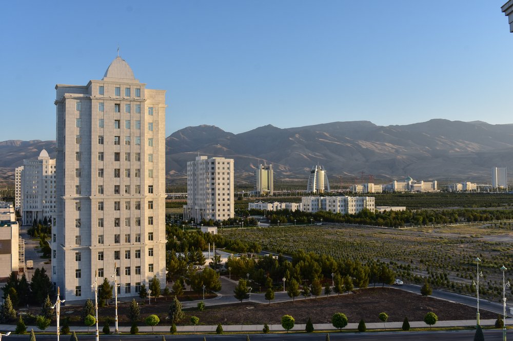 Окраина города Ашхабада.