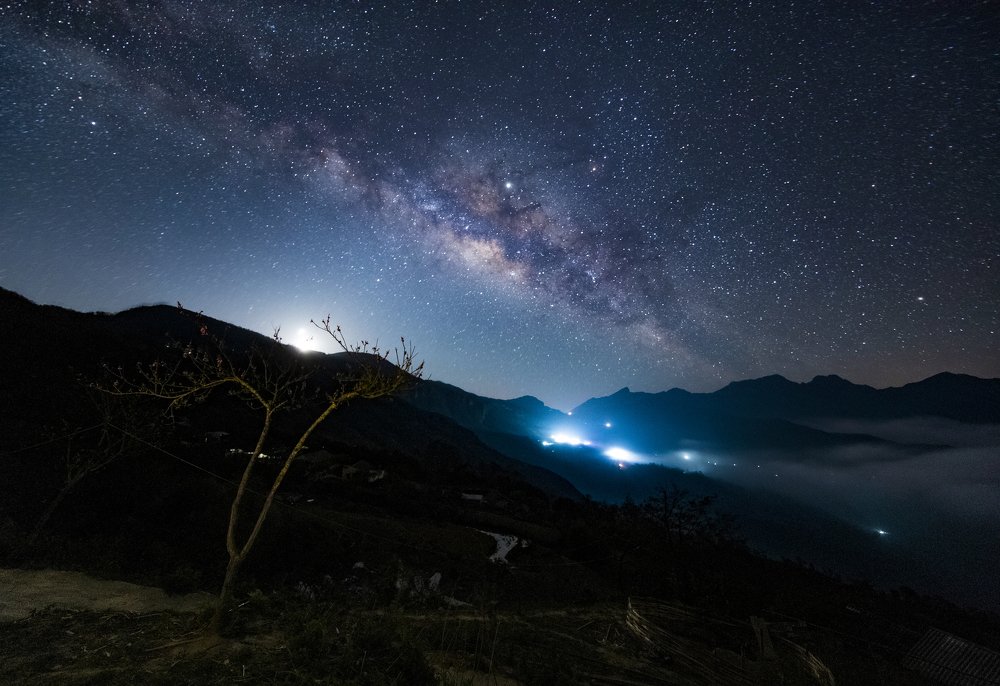 Photograph by Hoàng Hiếu