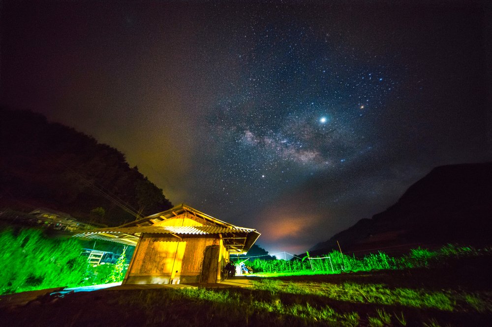 Photograph by Hoàng Hiếu