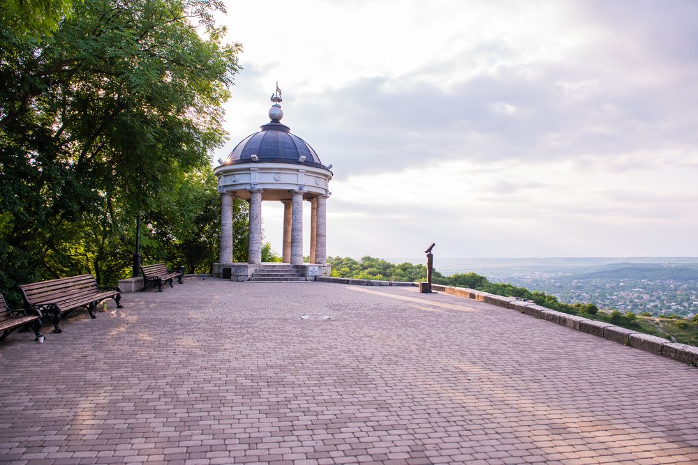 Photograph by Alexandr Marynkin