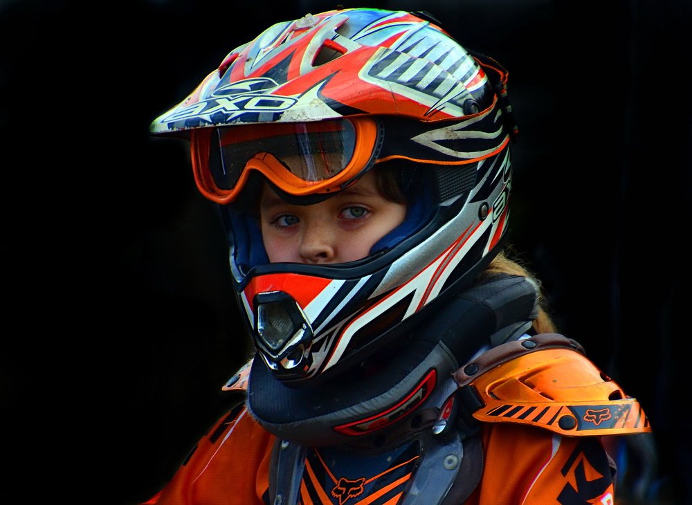 Мотогонщица