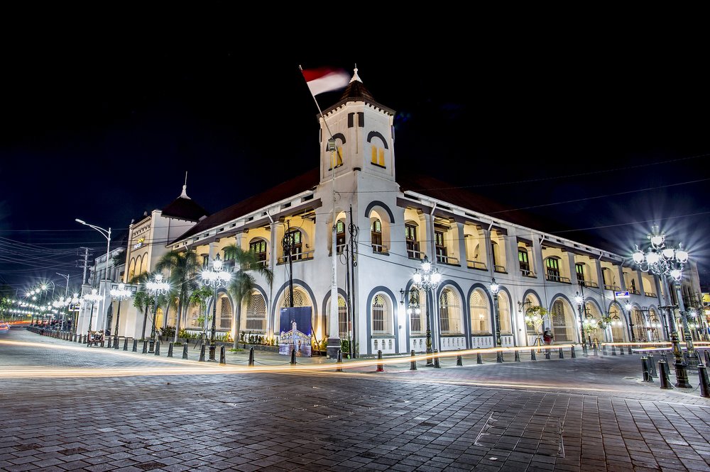 Photograph by Nur Hartanto