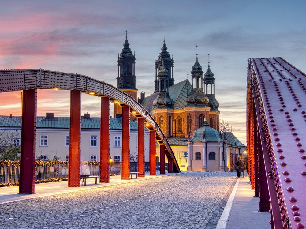 Photograph by Aliaksandr Savin