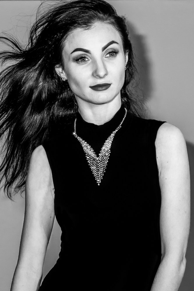 Женский портрет