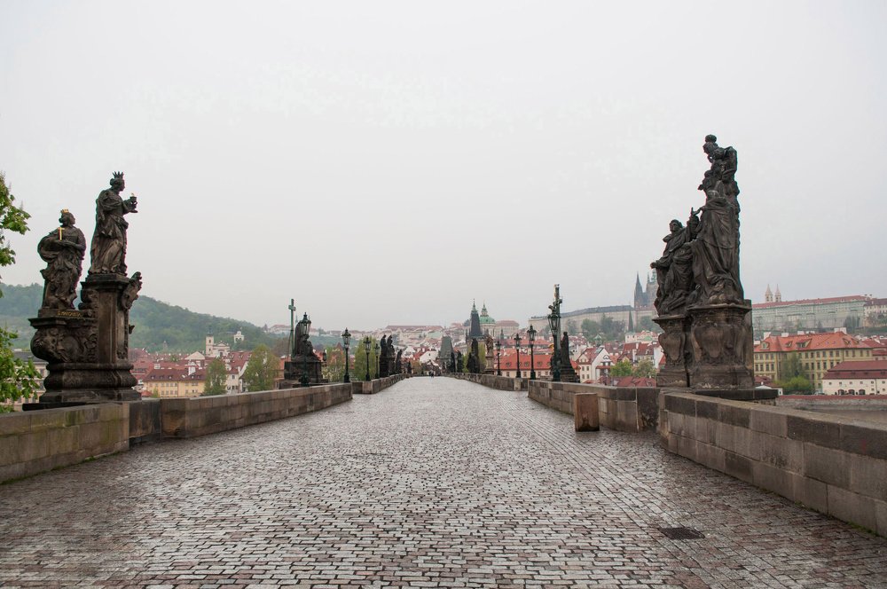 Такой безлюдный Карлов мост