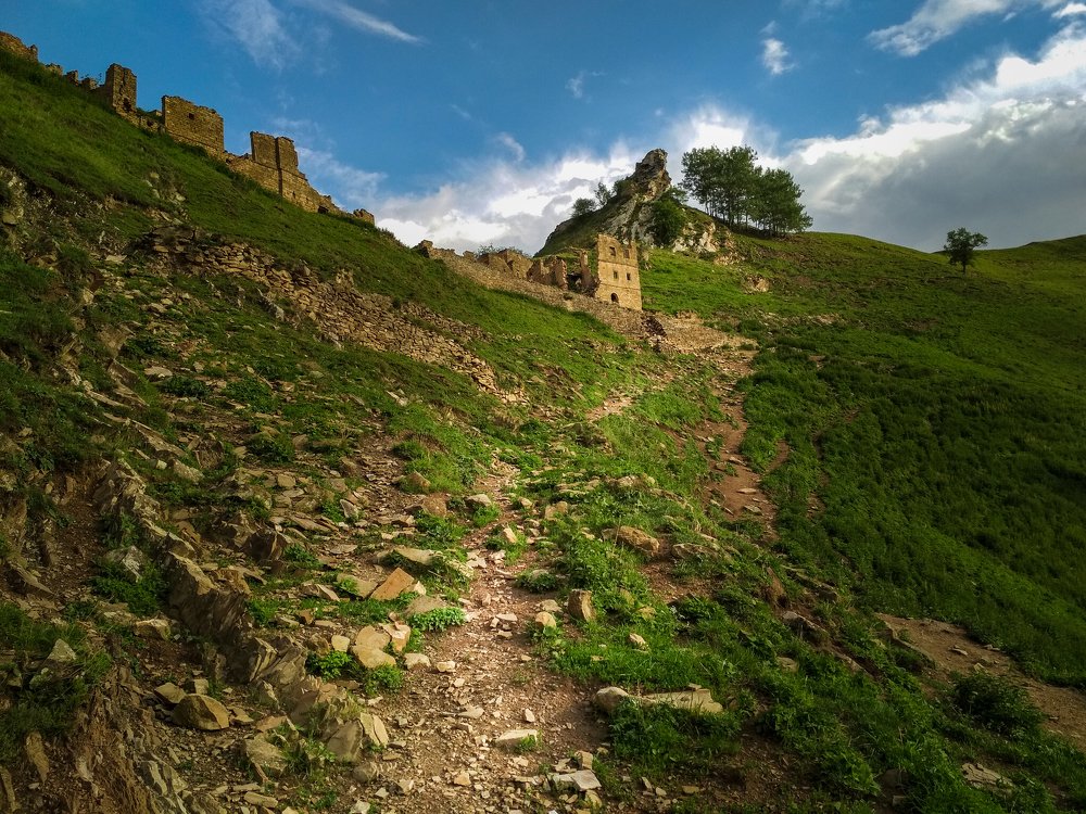 Аварский аул призрак. Дагестан.