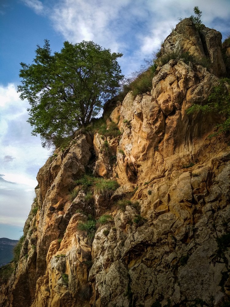 Гора Гамсутльмеэр. Дагестан.