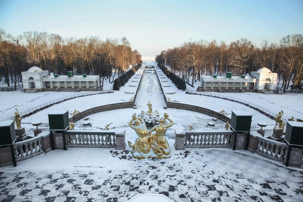 Безлюдный Петергоф