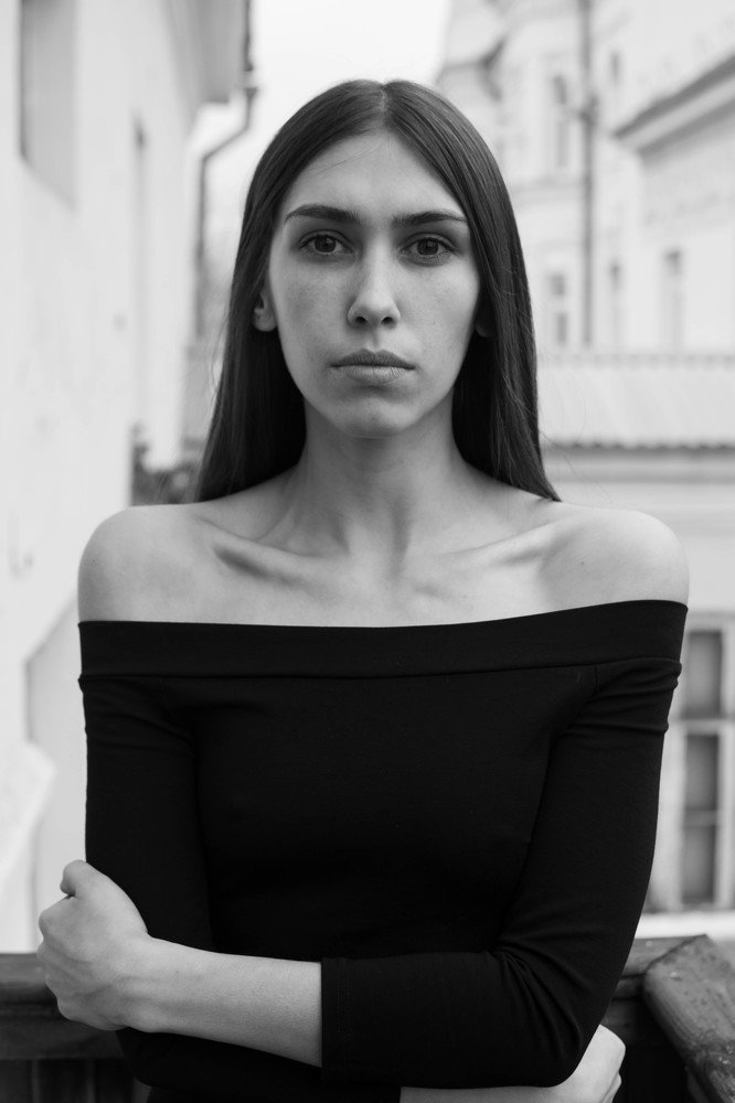 Девушка Надежда