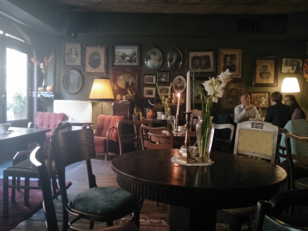 Cafe de Famille