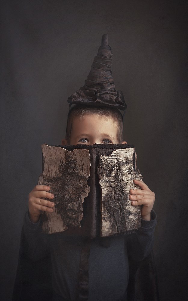 Photograph by Alisun photography Sasha