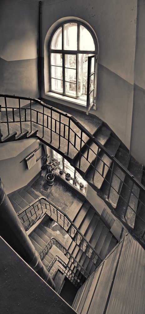 Солнечный свет. Город изнутри.