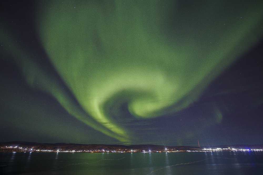 "Северное сияние над Кольским заливом"