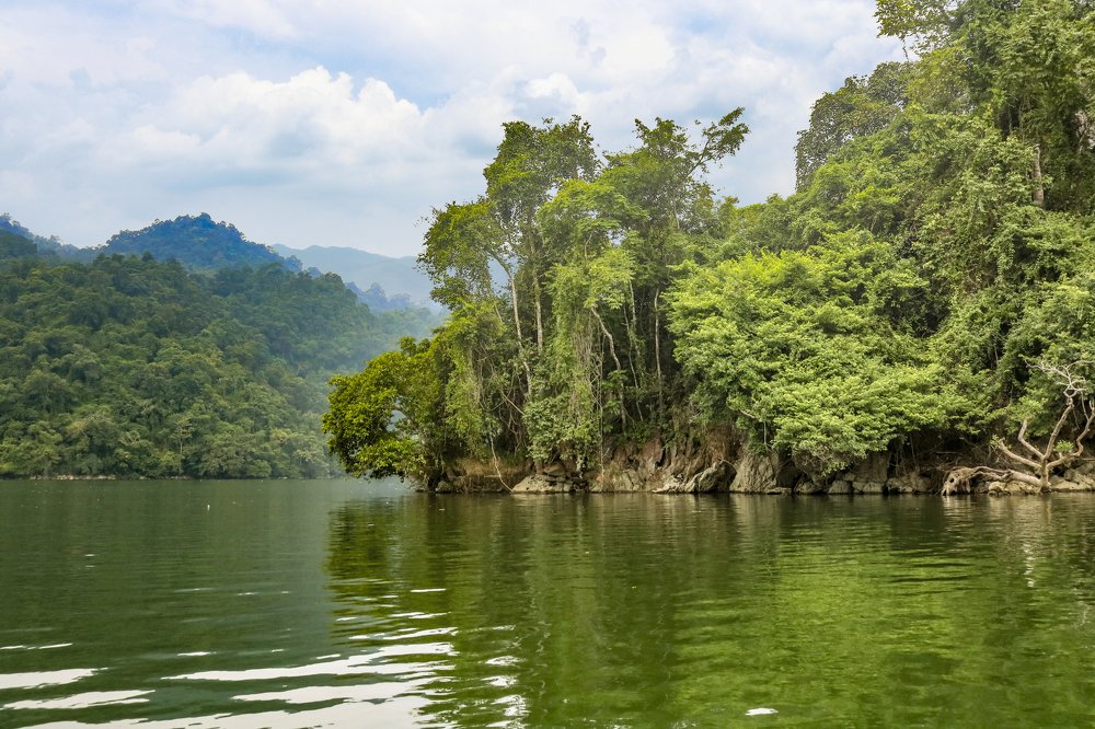 Photograph by Lê Trung Phùng