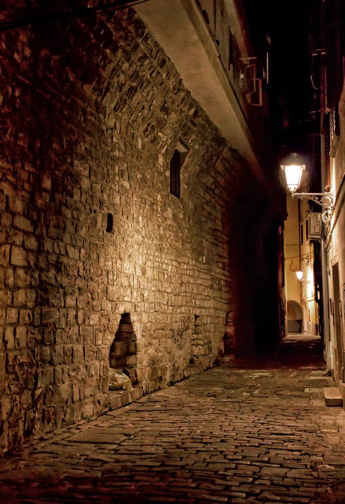 Вечер в старом городе