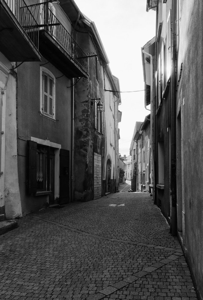 Rue d'un vieux village.