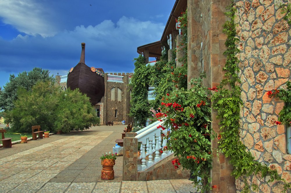 Photograph by AlexSa