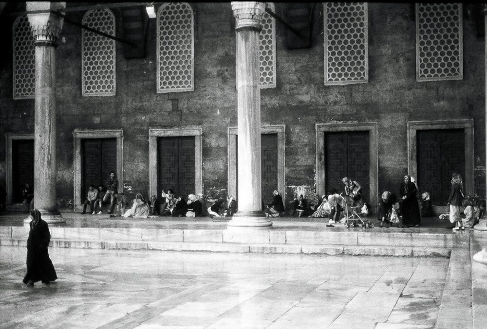 Photograph by Davit Medzmariashvili