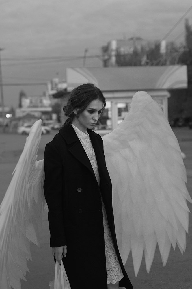 Photograph by Maria Silent