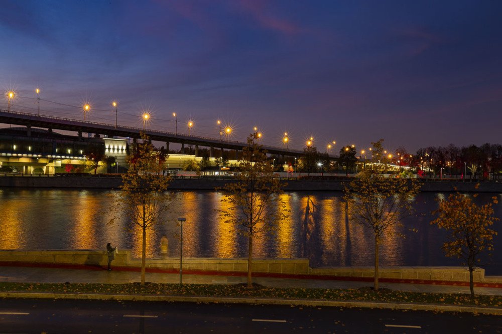 Москва. Набережная Москва реки