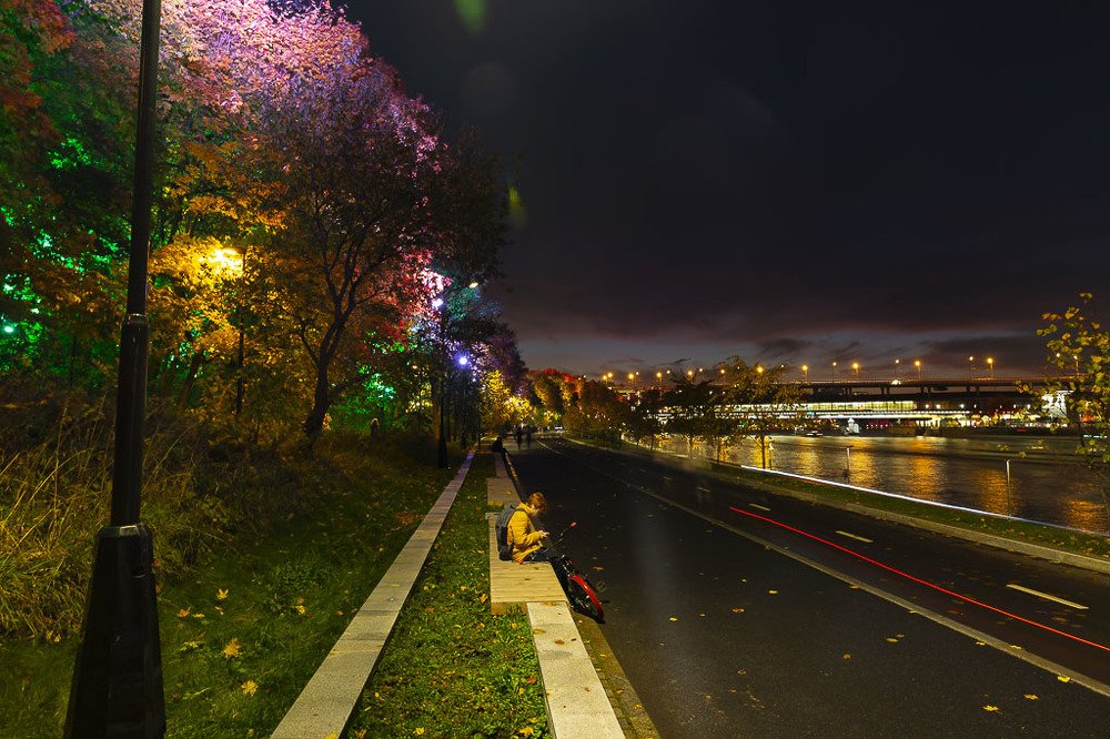 Москва. Набережная Москва реки