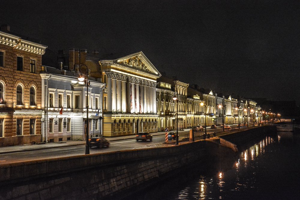 Санкт-Петербург,  Английская набережная