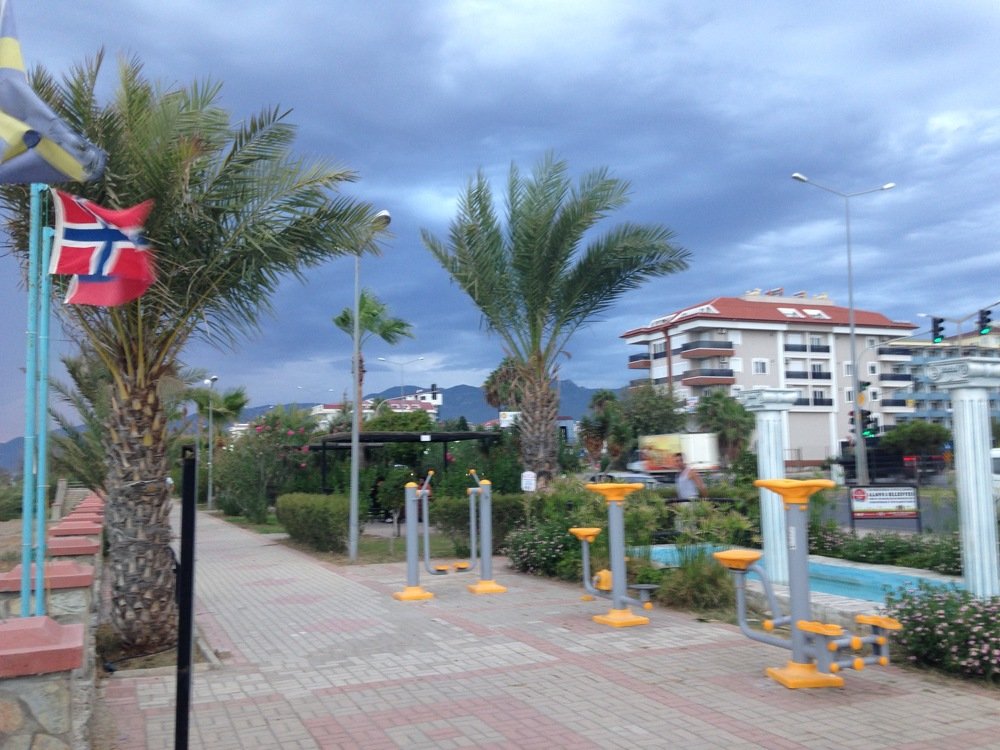 Набережная в поселке Kestel Аланья Турция