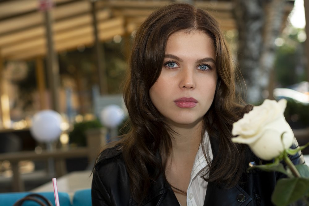 Портрет молодой женщины