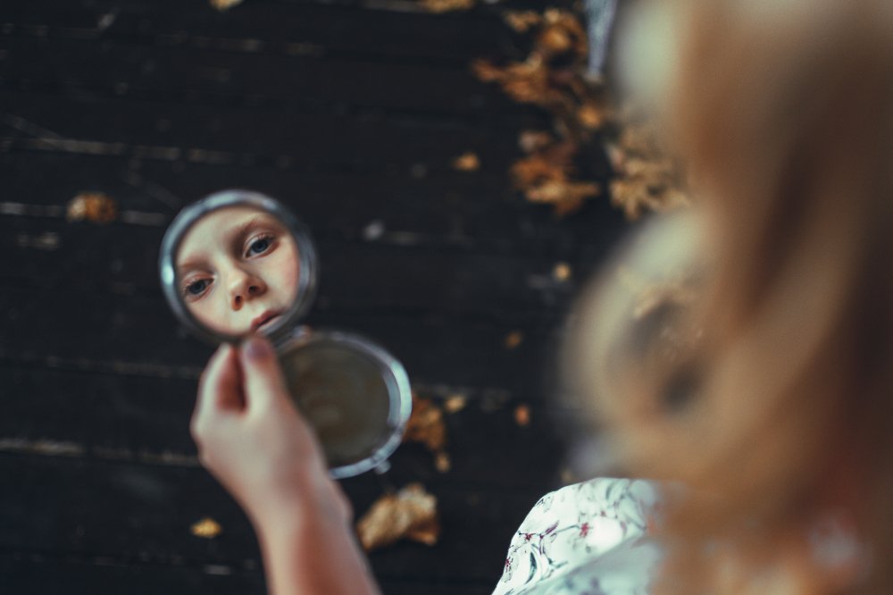 Алиса в зазеркалье