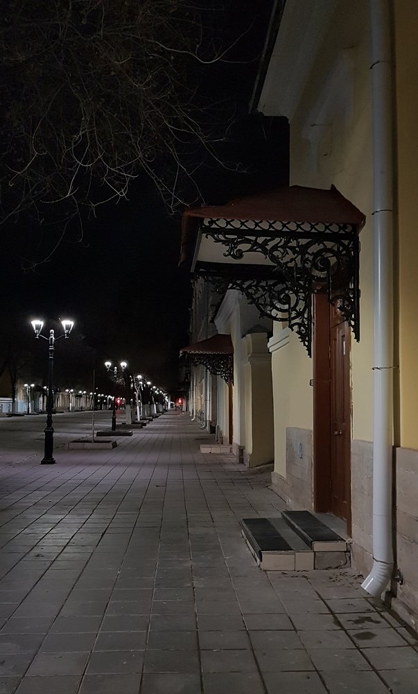 Ночь, улица, фонарь...