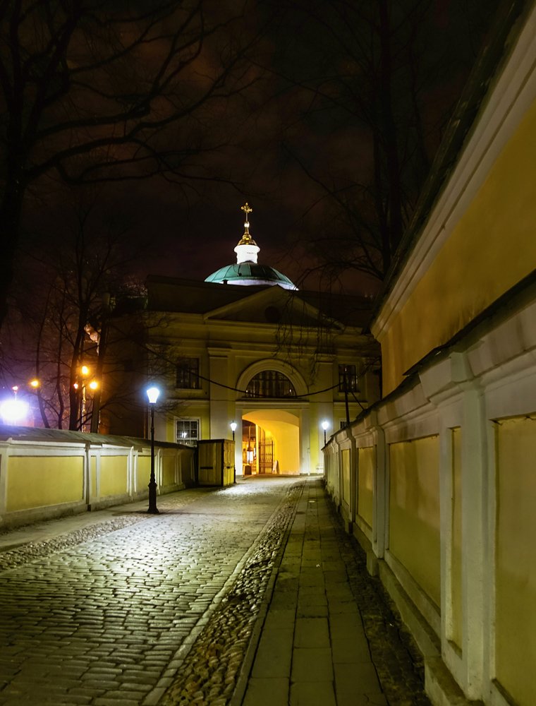 По дорожке...