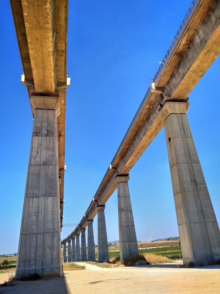 Photograph by Israel Roistacher