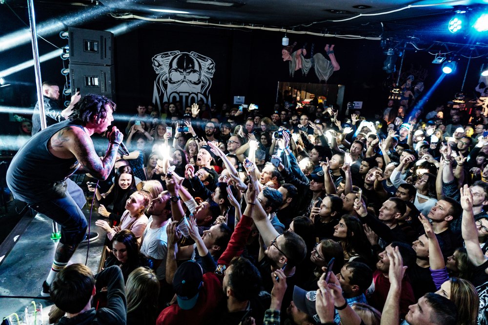 На волне со зрителями