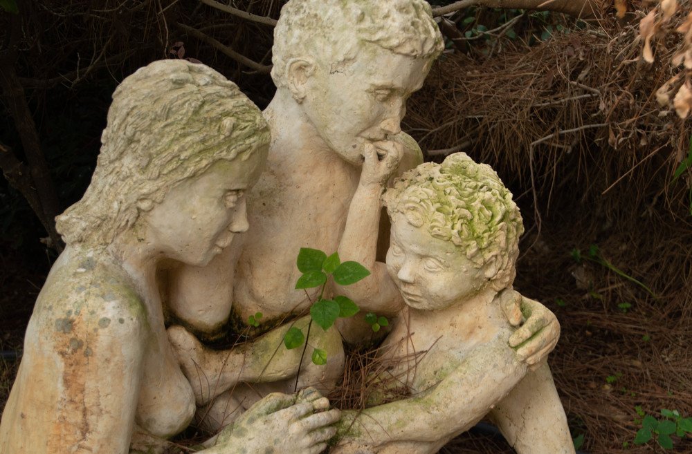 Дерево из скульптуры