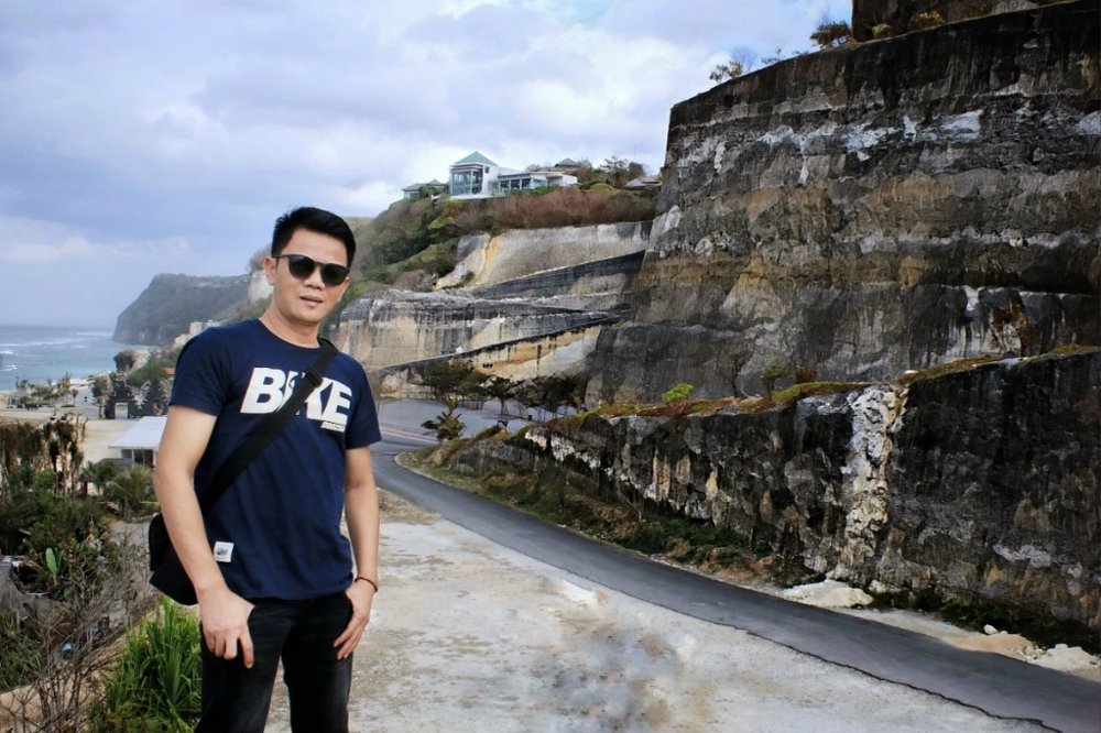 Photograph by  Edi Hidayat