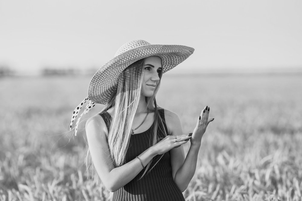 Жить... позабыв слова... по линиям руки