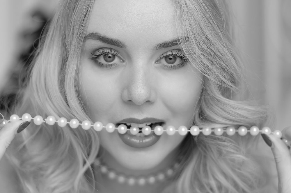 Посмотри мне в глаза ...