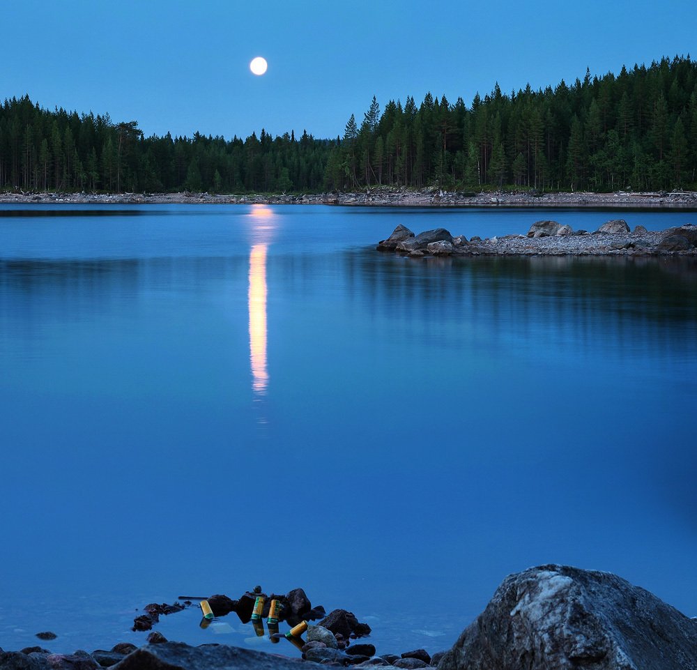 Ну, за рыбалку...